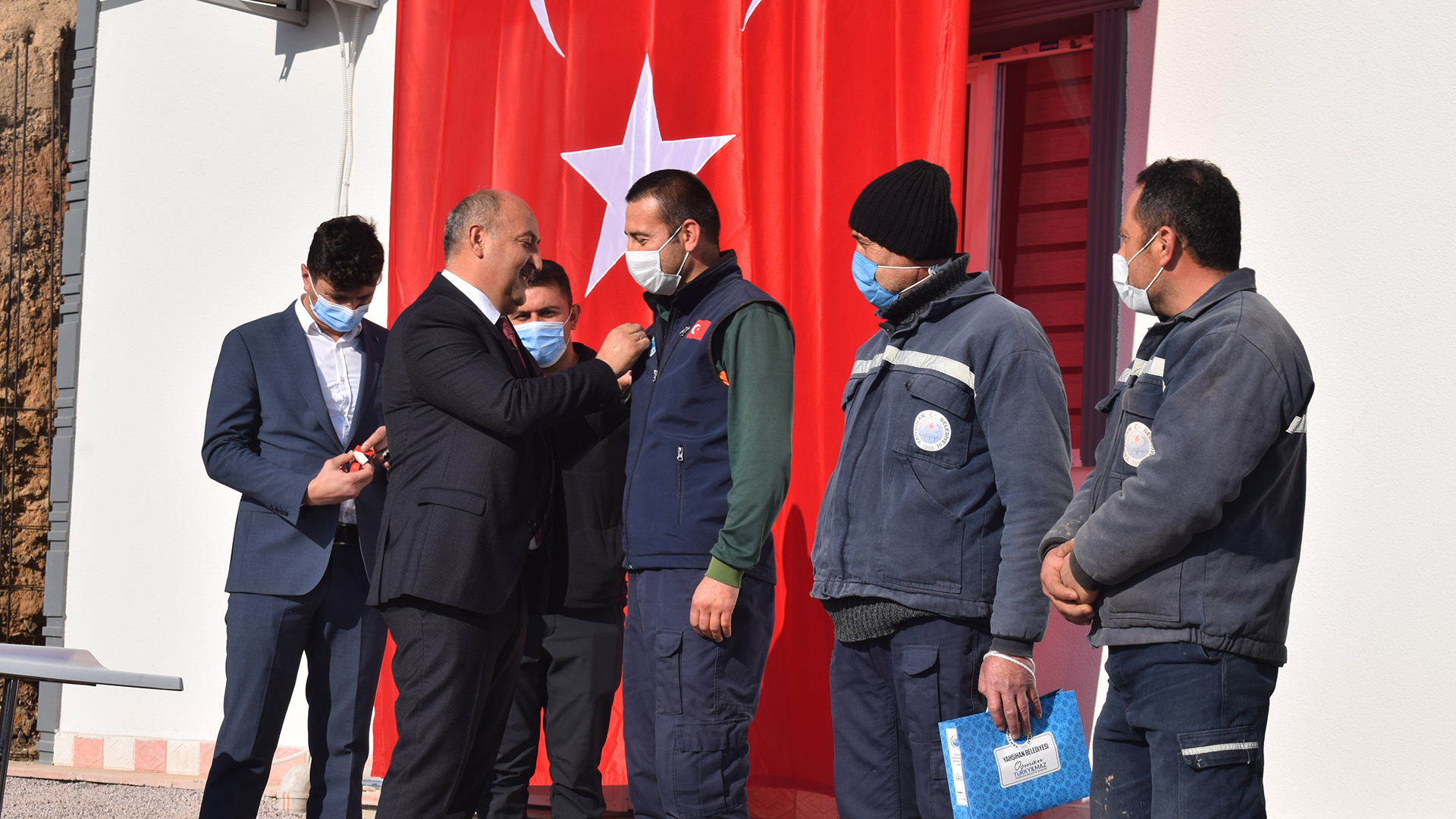 Osman Türkyılmaz’dan Belediye İşçilerine Müjde