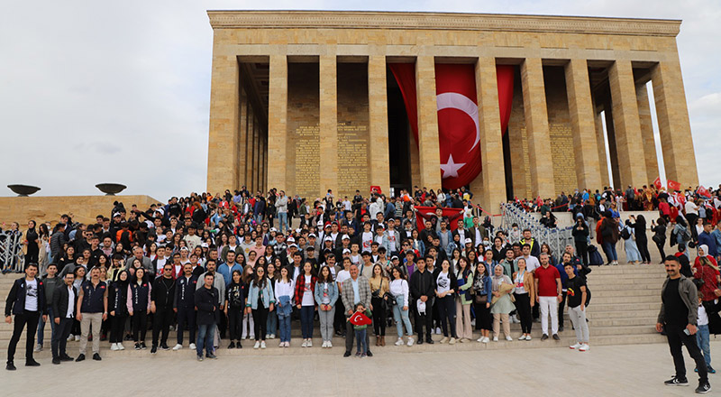 Türkyılmaz, 19 Mayıs’ta 200 Genci Anıtkabir’e Götürdü