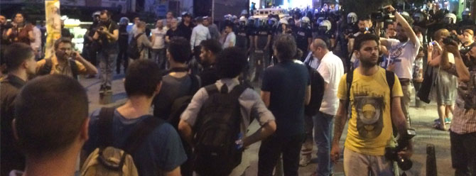 Firuzağa'da protestoculara polis müdahalesi