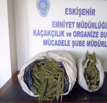 Eskişehir ve Antalya'da uyuşturucu operasyonu