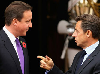 Sarkozy ve Cameron Libya'da