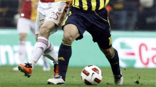 Galatasaray Fenerbahçe maçında liderlik savaşı