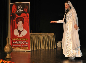 Karaçay Malkar Halk Şairi İsmail Semenov Eskişehir’de anıldı