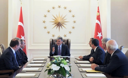 Cumhurbaşkanı Gül, Türkiye Noterler Birliği heyetini kabul etti