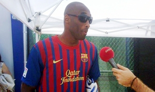 Kobe Bryant, Barcelona forması giydi
