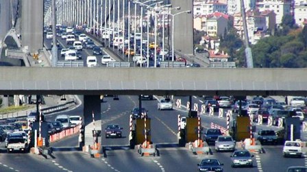 Köprü ve otoyolların geliri 672 milyon lirayı aştı