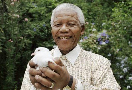 Mandela'nın 9 ay sonraki ilk görüntüleri yayınlandı