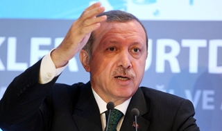 Başbakan Erdoğan: Faiz lobisi dedim hoplamaya başladılar