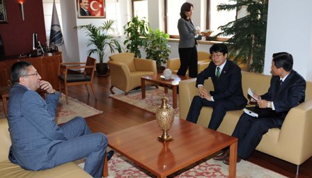 Kore Büyükelçisi’nden Başkan Tiryaki’ye ziyaret