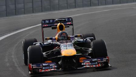 Hindistan'da ilk antrenmanın lideri Vettel