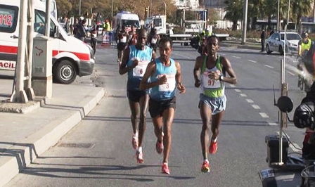 35. Vodafone İstanbul Maratonu'nu Abraham Kiprotich kazandı
