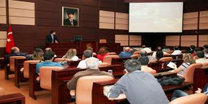 Eskişehir'de belediyecilik hizmetlerini inceledi