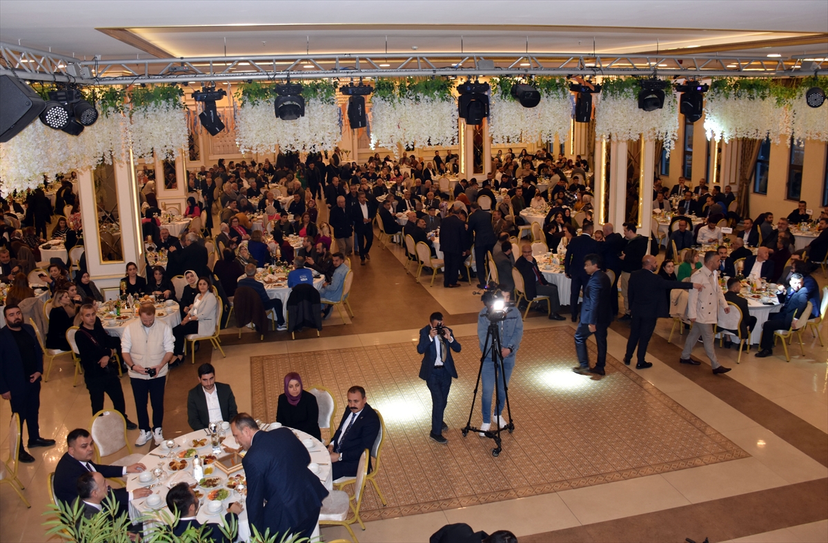 aa-20230413-30843544-30843539-kirikkalede_ak_parti_milletvekili_adaylari_tanitildi.jpg