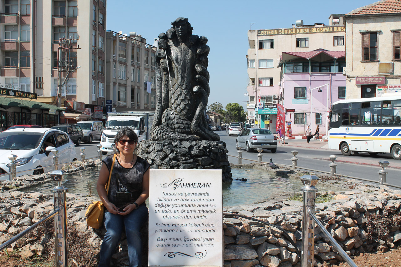 adana-portakal-cicegi-festivali-(12)sahmeran-heykeli.jpg