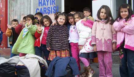 Bahçelievler Muhtarlığından eğitime ve yoksul öğrencilere destek