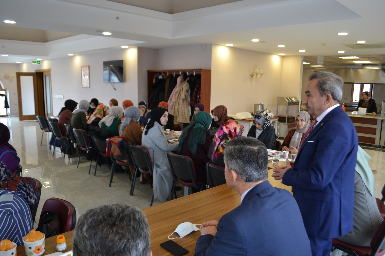 Müftülük üniversitelileri kahvaltıda buluşturdu