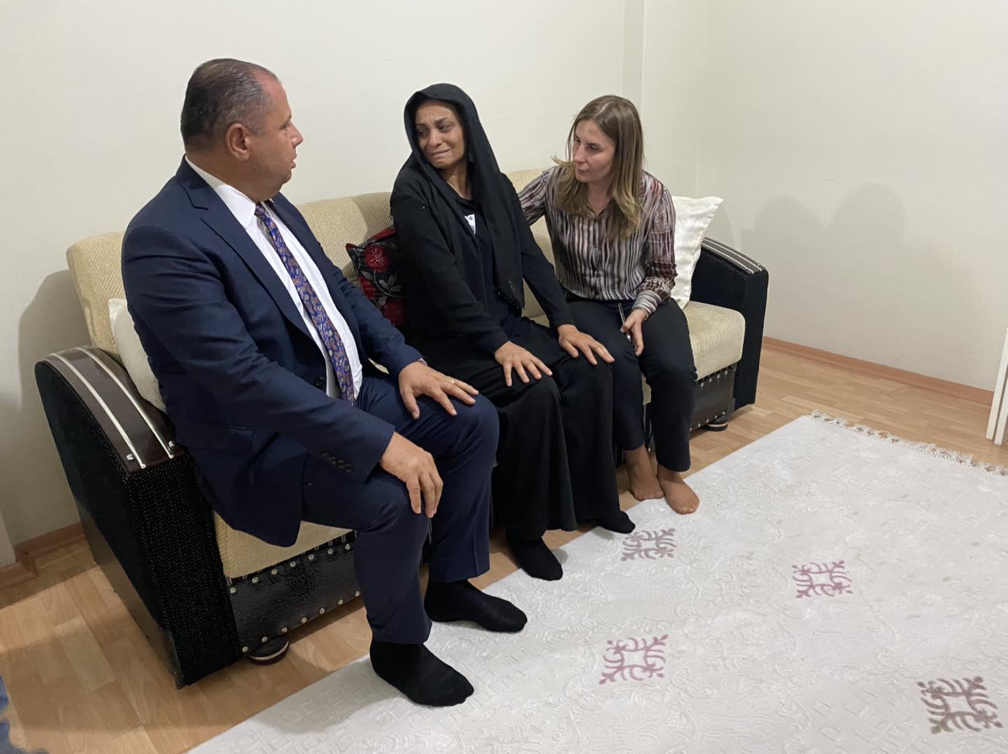 ŞEHİDİN EVİNE TAZİYE ZİYARETİ