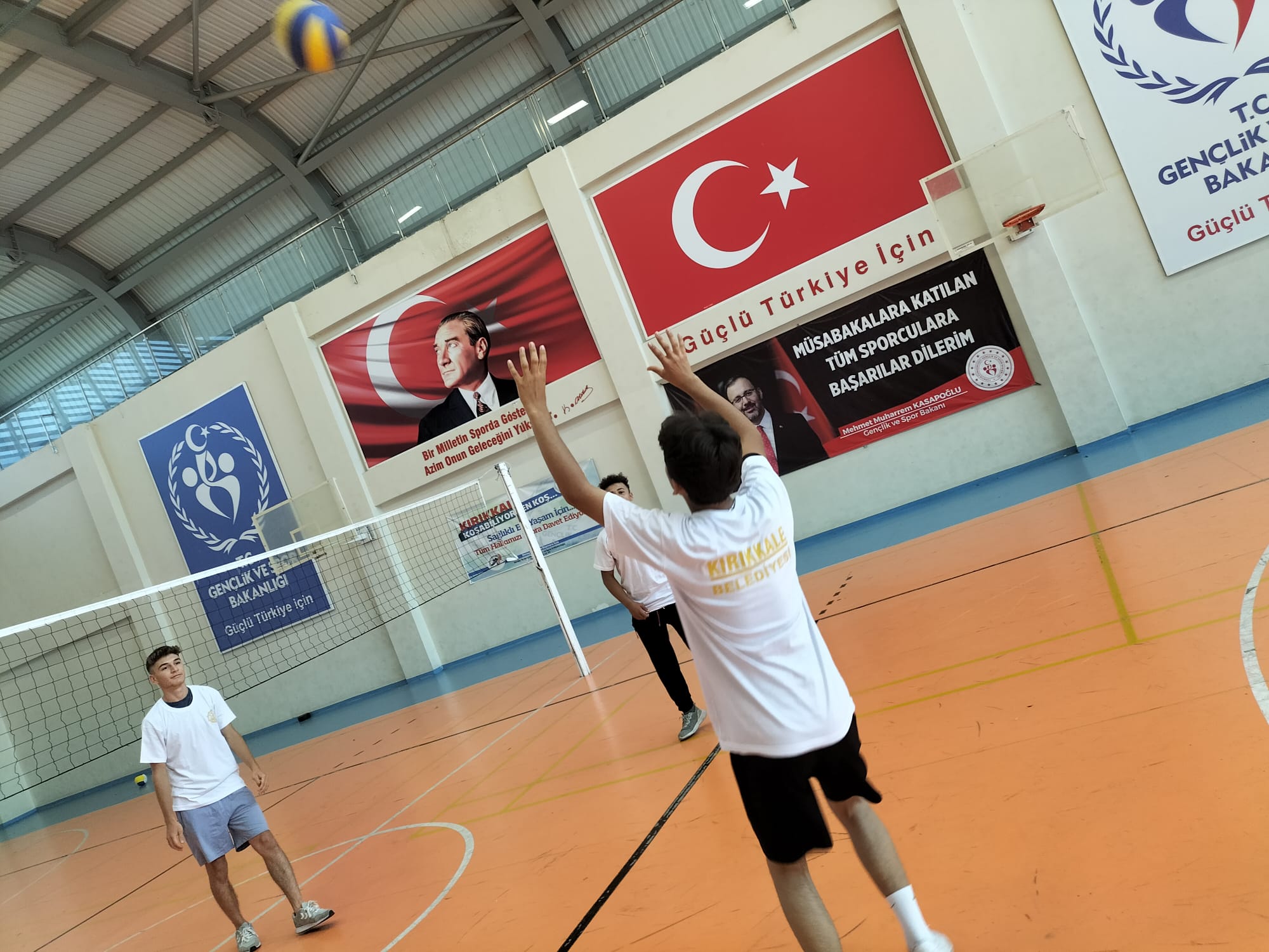 YAZ SPOR OKULLARIMIZ NEŞE DOLU