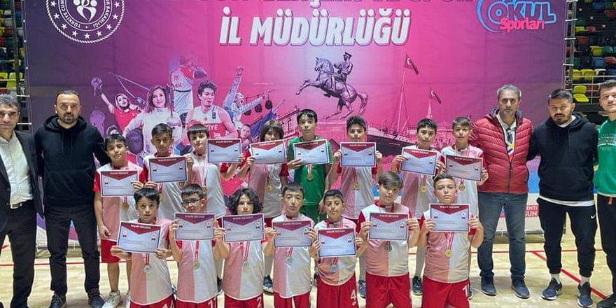 ŞAMPİYON KALE ŞEHİT FERHAT BOZKURT ORTAOKULU