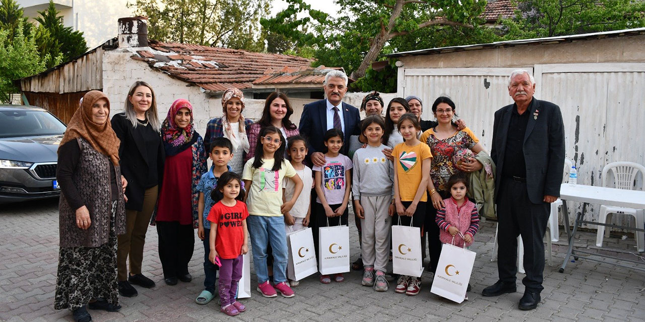Vali Mehmet Makas ve eşi Elif Makas, şehit ailesi ziyaretlerine devam ediyor
