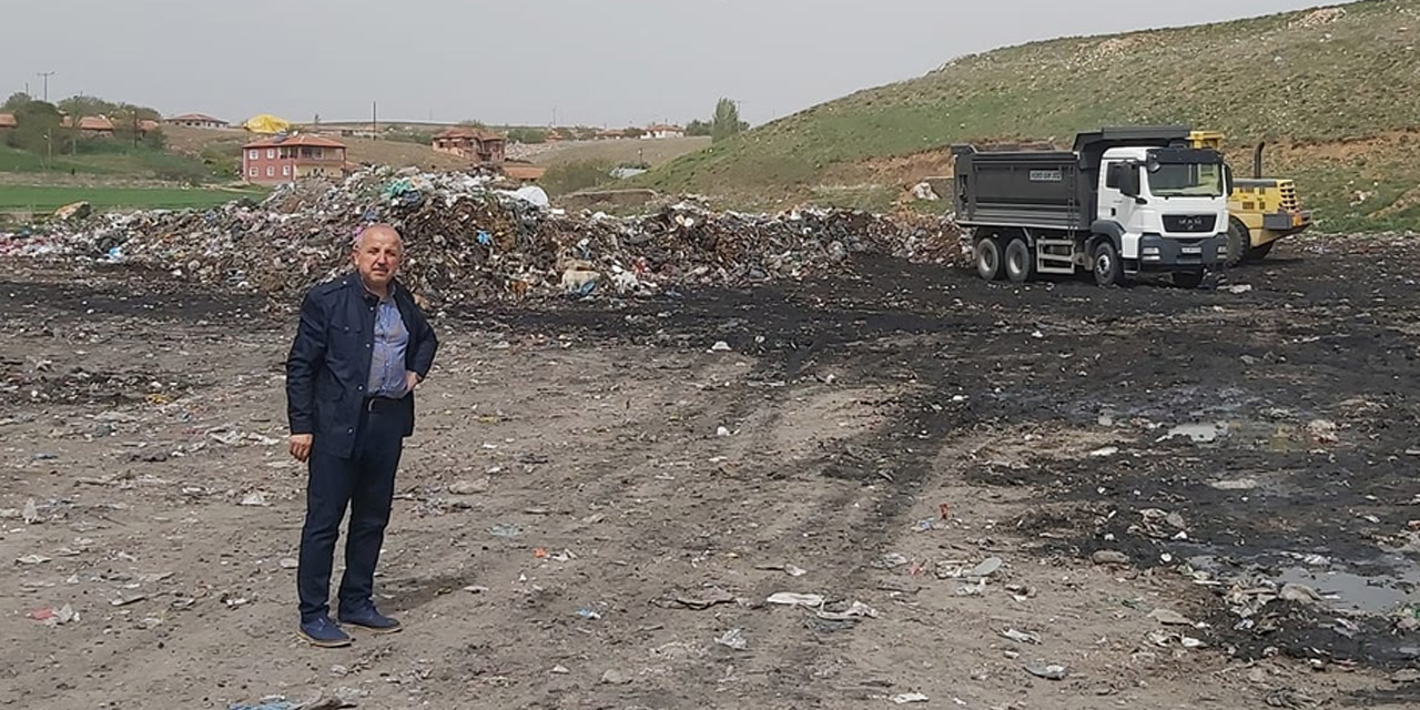 Keskin Belediye Başkanı Cönger çöp yığınlarını toplatıyor