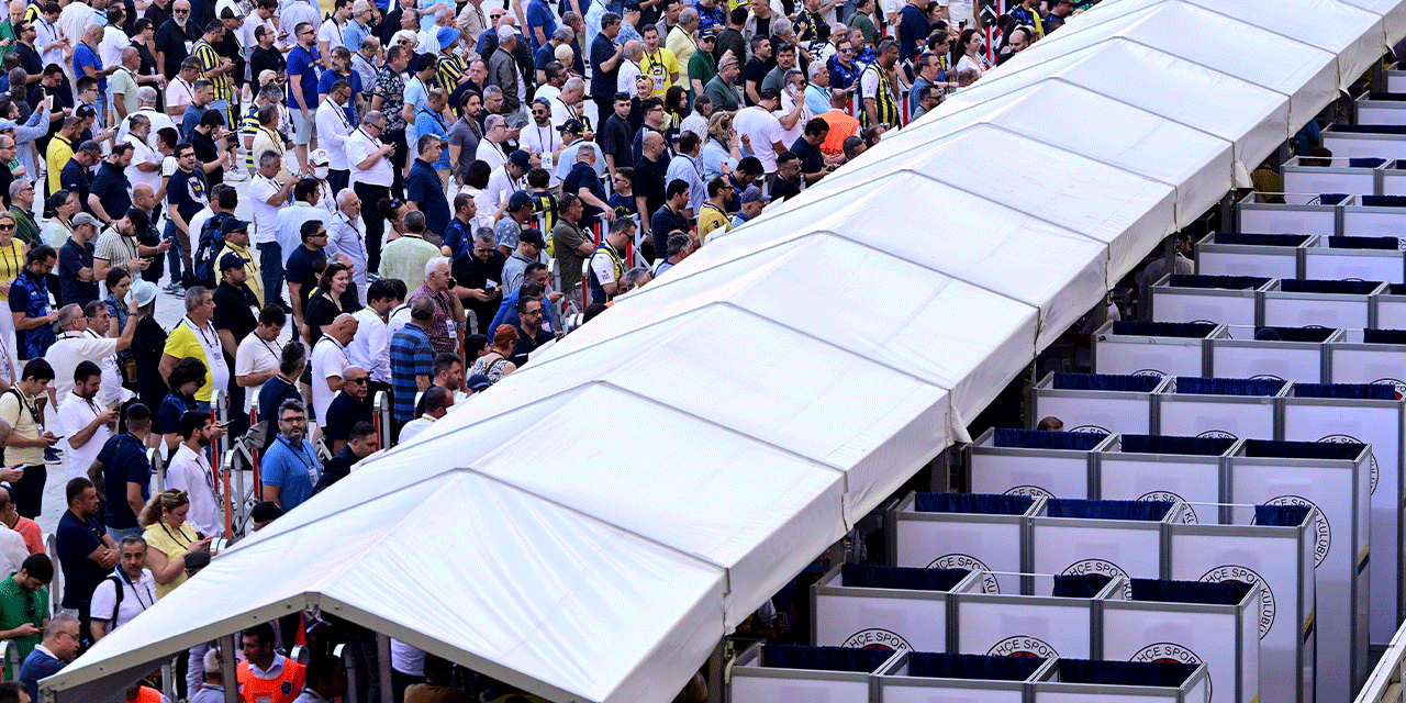 Fenerbahçe’de oy kullanma işlemi başladı