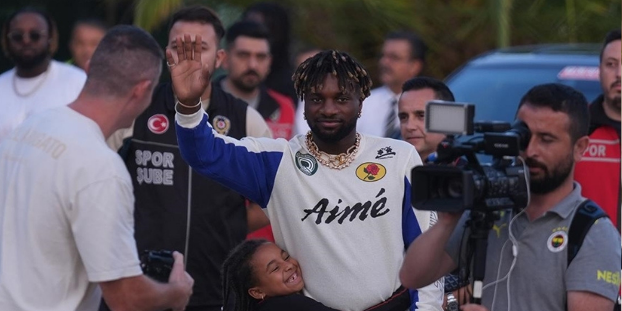 Fenerbahçe, Allan Saint-Maximin'in transferini açıkladı