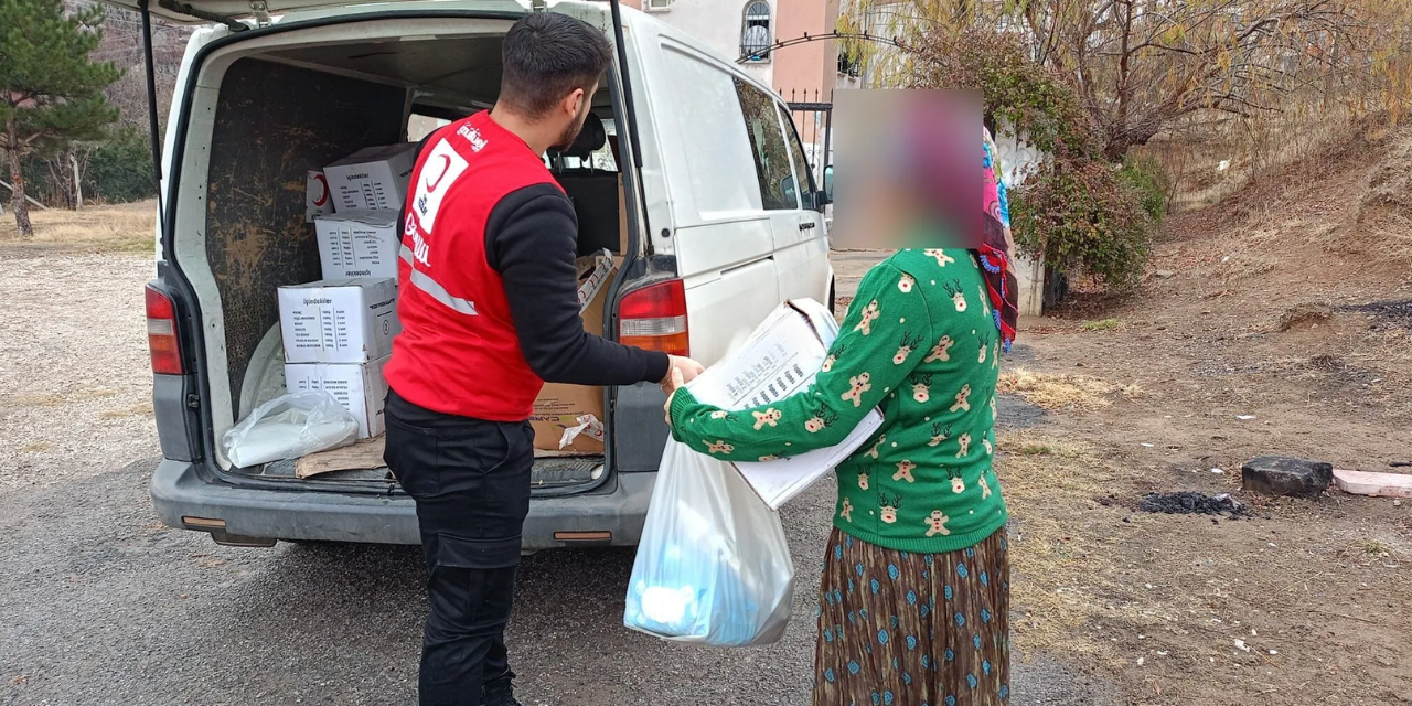 Kızılay Kırıkkale Şubesi'nden ihtiyaç sahibi ailelere yardım