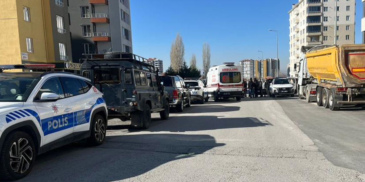 Özel Harekat polisi tabanca ile vurulmuş halde ölü bulundu