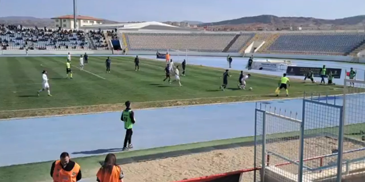 Kırıkkale FK kendi sahasında 1-0 öne geçti