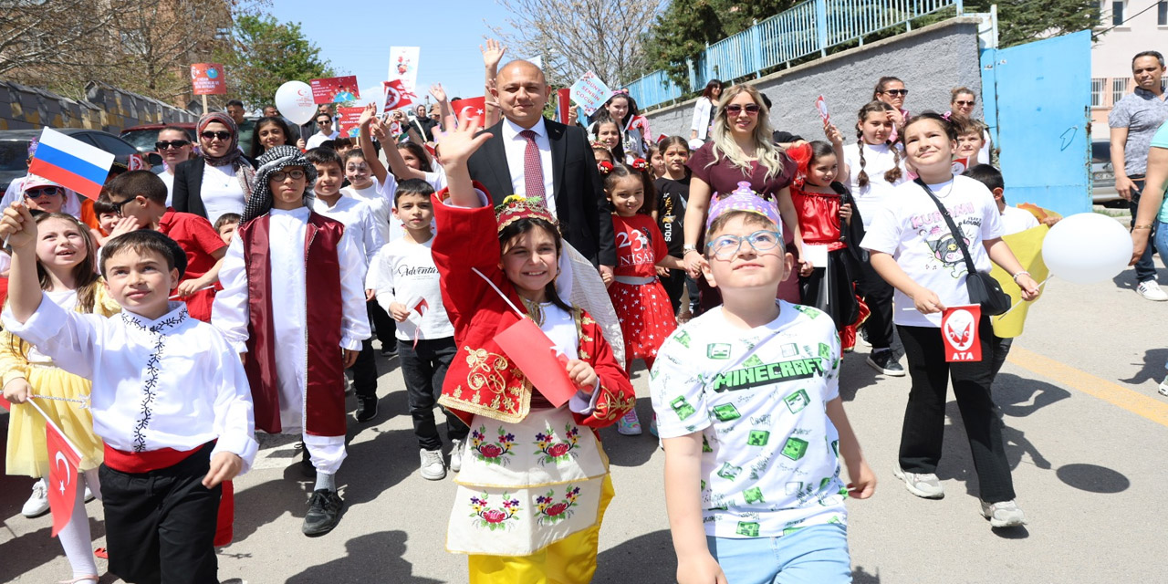 Bilim Merkezinde miniklerle unutulmaz 23 Nisan bayramı!