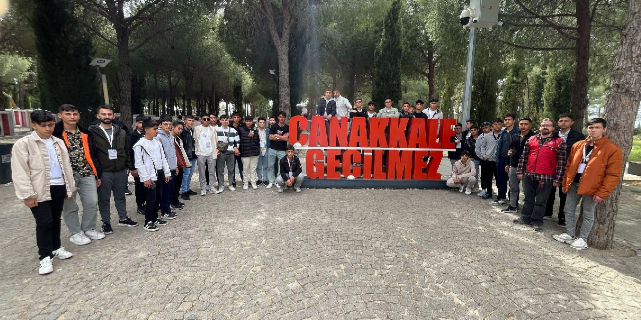 Kırıkkaleli gençler, 110. yılında Çanakkale ruhunu yerinde yaşadı