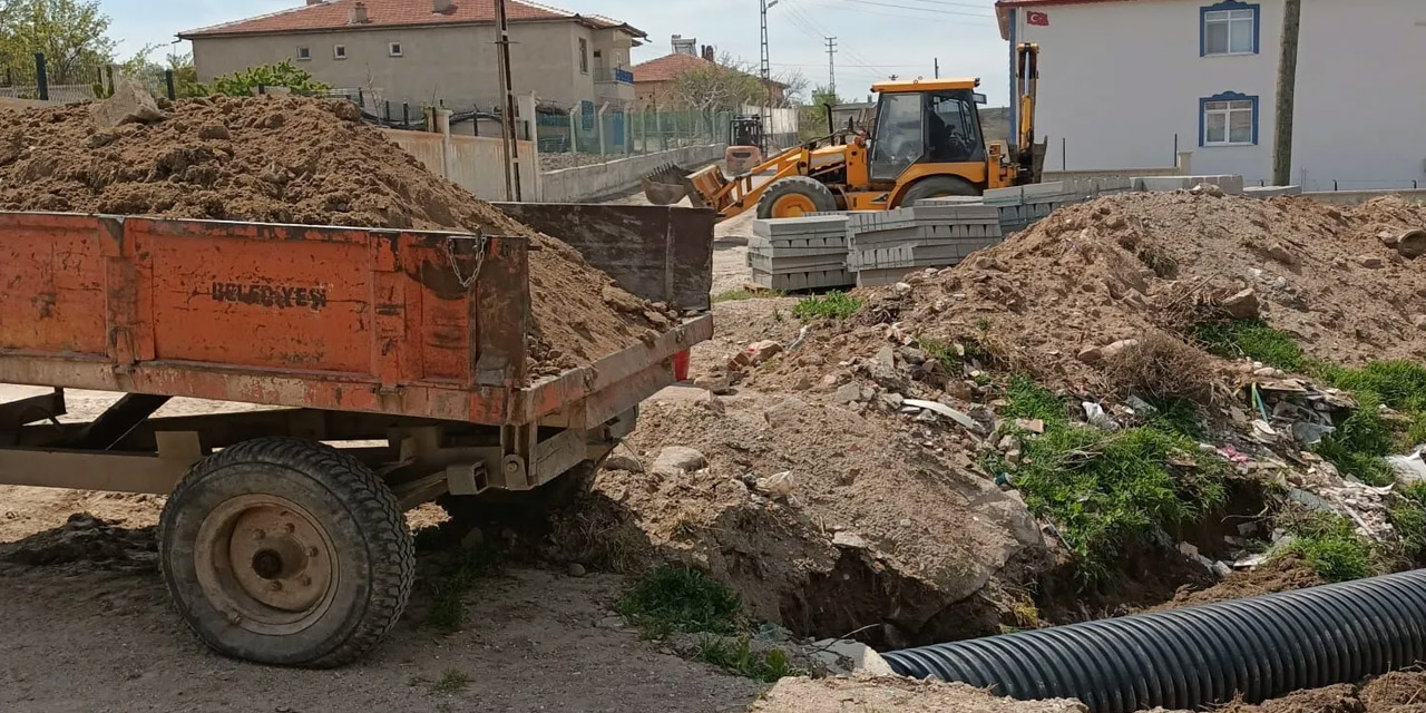 Karakeçili’de yol seferberliği başladı: Sokaklar yenileniyor