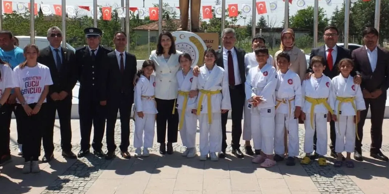 19 Mayıs Bahşılı'da renkli görüntülere sahne oldu