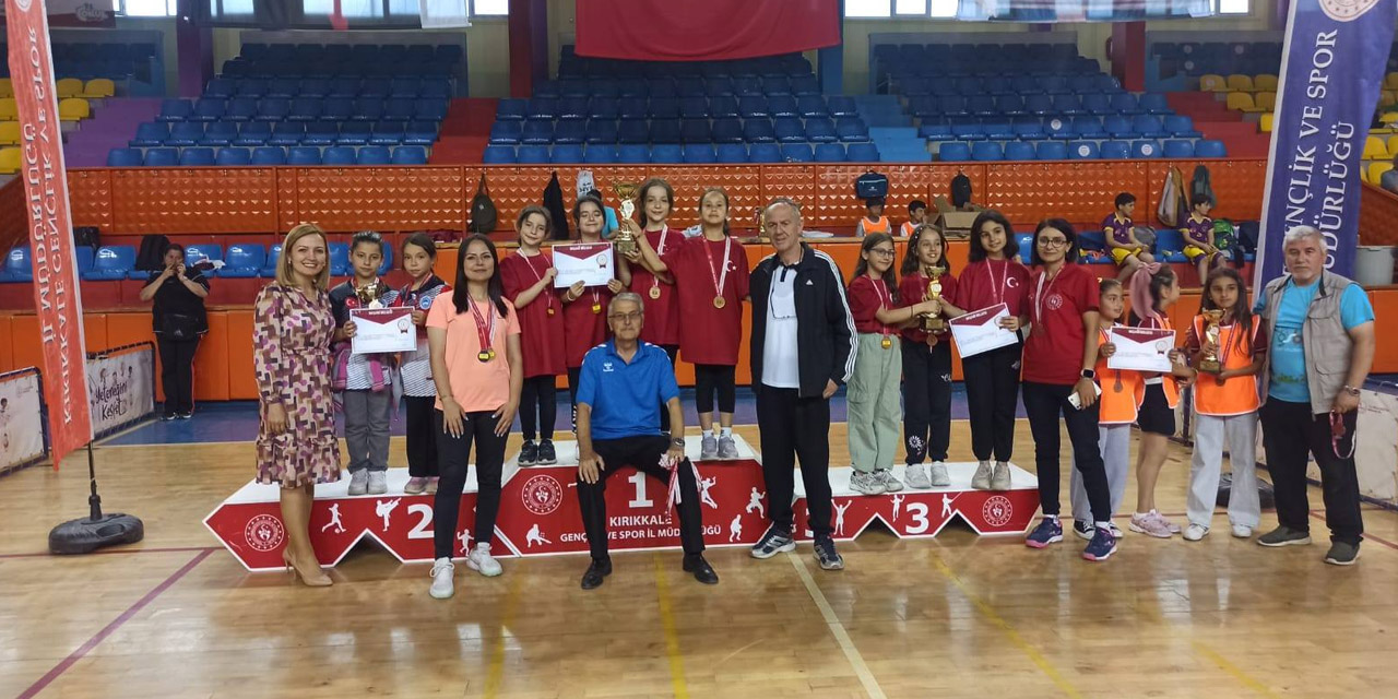 Kırıkkale’de minik masa tenisi şampiyonları açıklandı