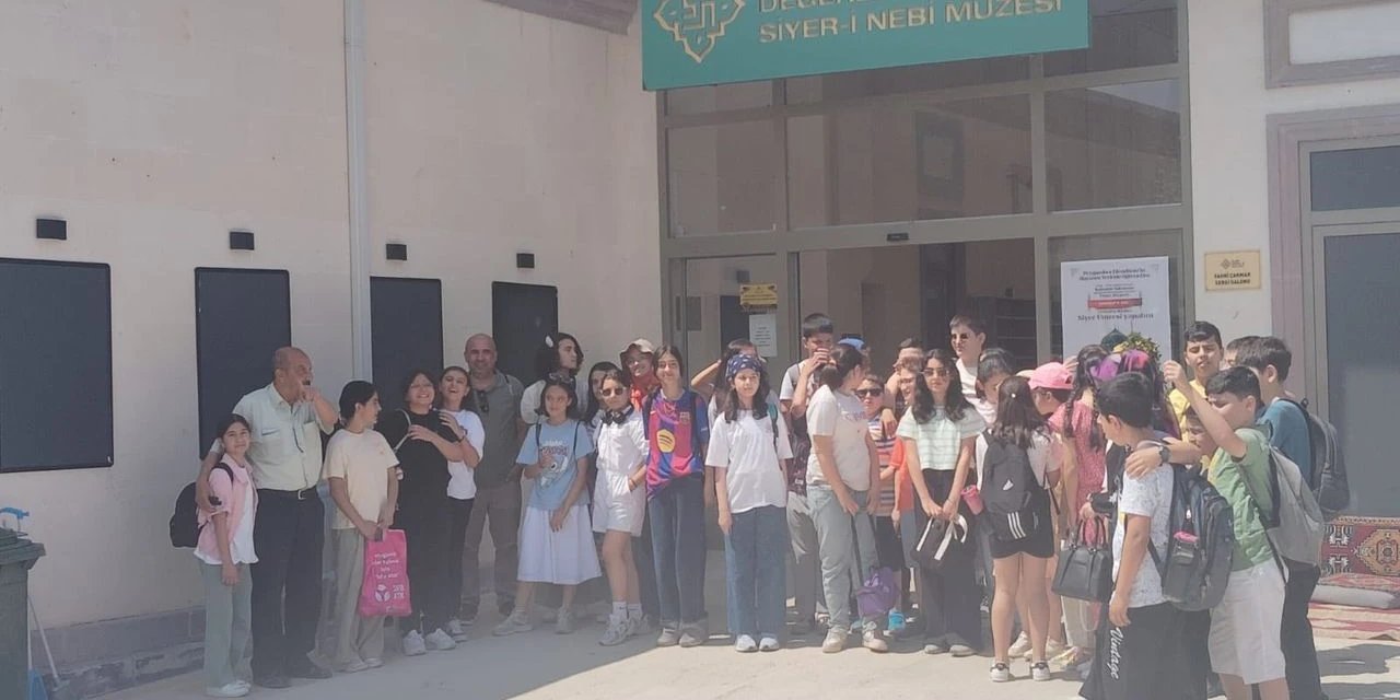 Kırıkkaleli gençler Külliye'de medeniyetin izini sürdü