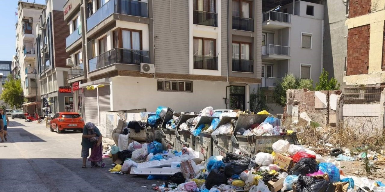 İzmir, kuzeyden güneye çöp kokuyor