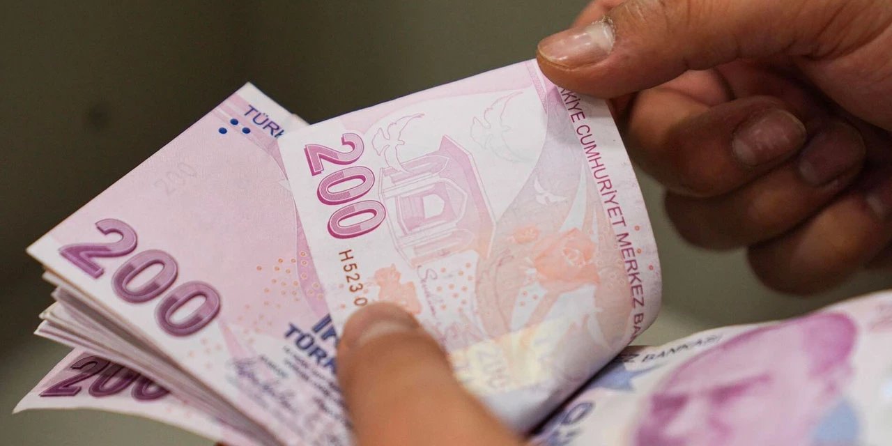 Hükümetin zam teklifine Memur-Sen'den ret