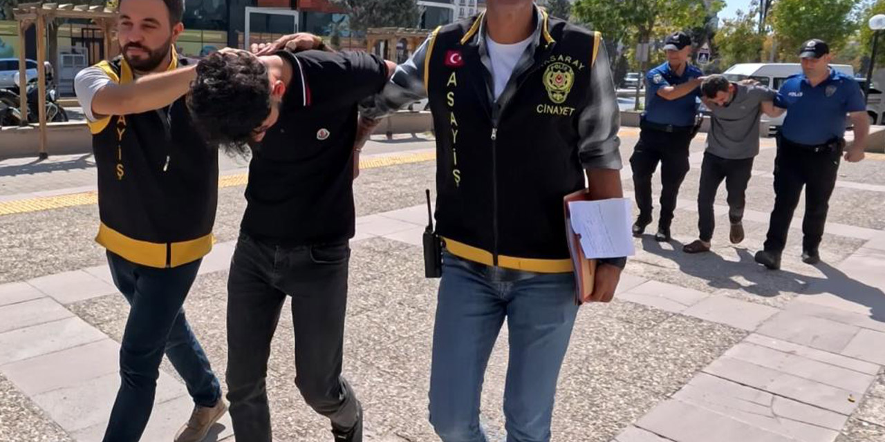 Aksaray'da Polise saldıran baba-oğul tutuklandı