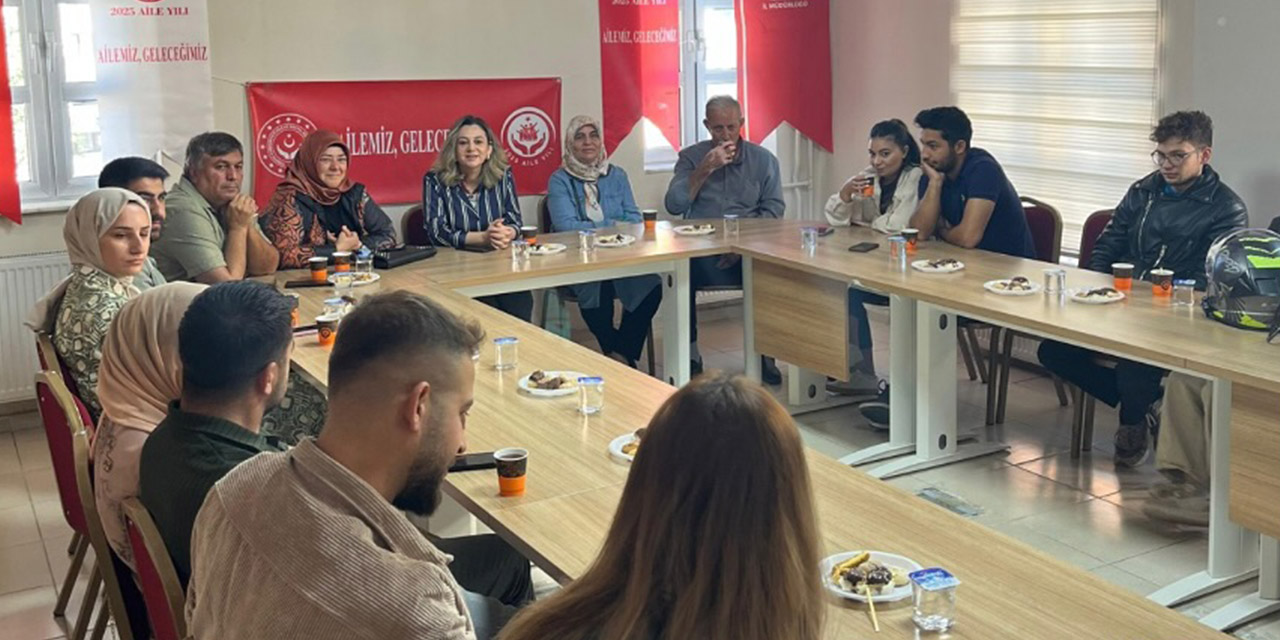 40 yıllık evliler yeni çiftlere ilham oldu
