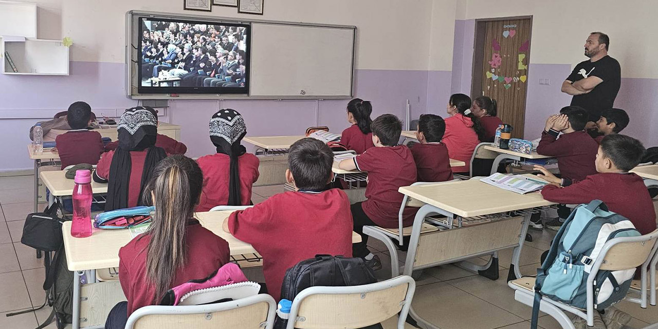 Kırıkkale’de öğrenciler “MEBİ” ile her yerde, her zaman öğreniyor