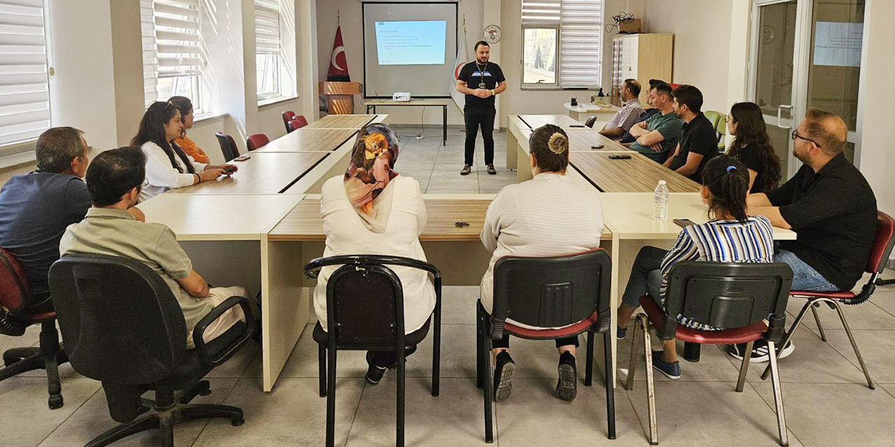Kırıkkale’de sağlık personeline Akademi Eğitimi verildi