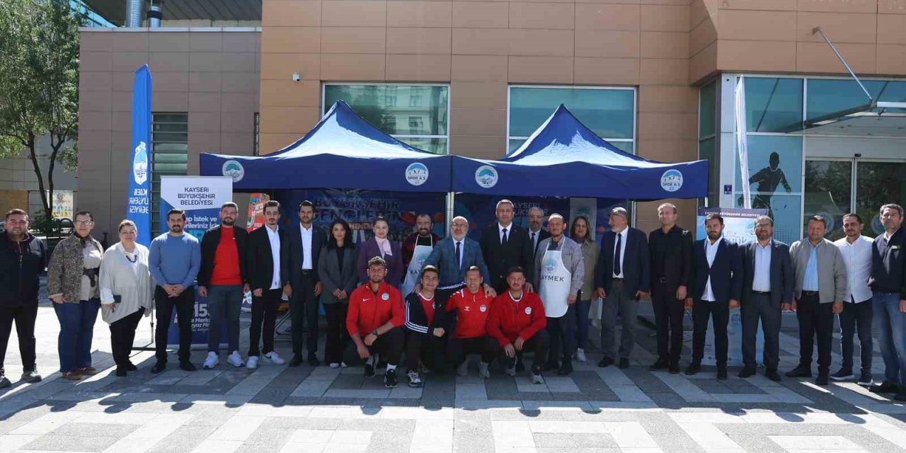 KAYÜ’lü öğrencilere sıcak karşılama