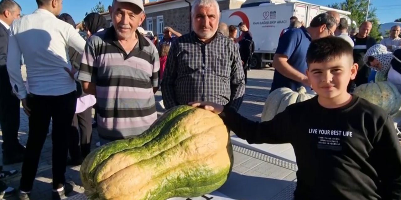 Kırıkkale'nin en güzeli seçildi: 14 kiloluk bal kabağı jüriyi büyüledi!