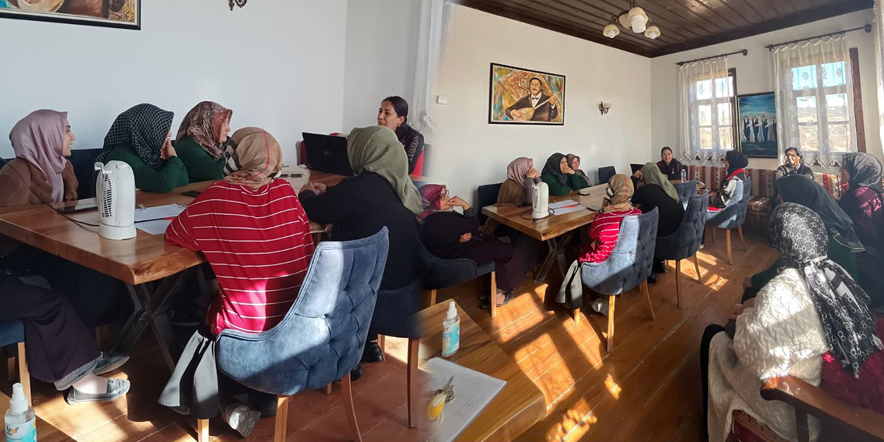 İnternetin bilinçli kullanımı Keskin'de eğitildi