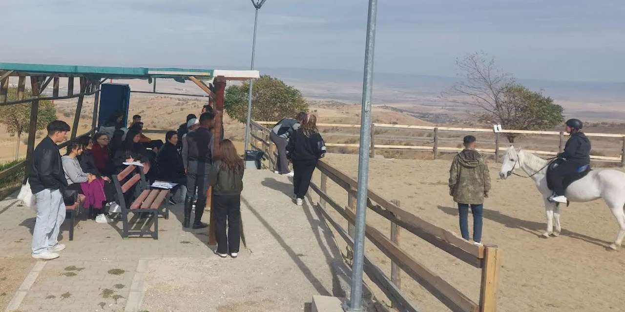 Kırıkkale'de Dinek Dağı'nda gençlik kampı: Doğa, beceri ve kültür buluştu