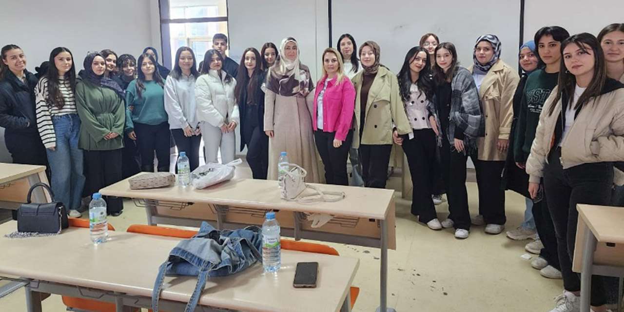 Geleceğin uzmanlarına "Risk Altındaki Çocuklar" eğitimi