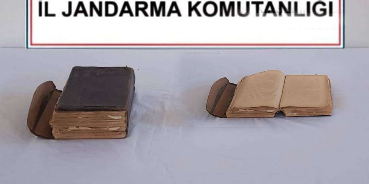 Kırşehir'de tarihi el yazması Kur'an ele geçirildi