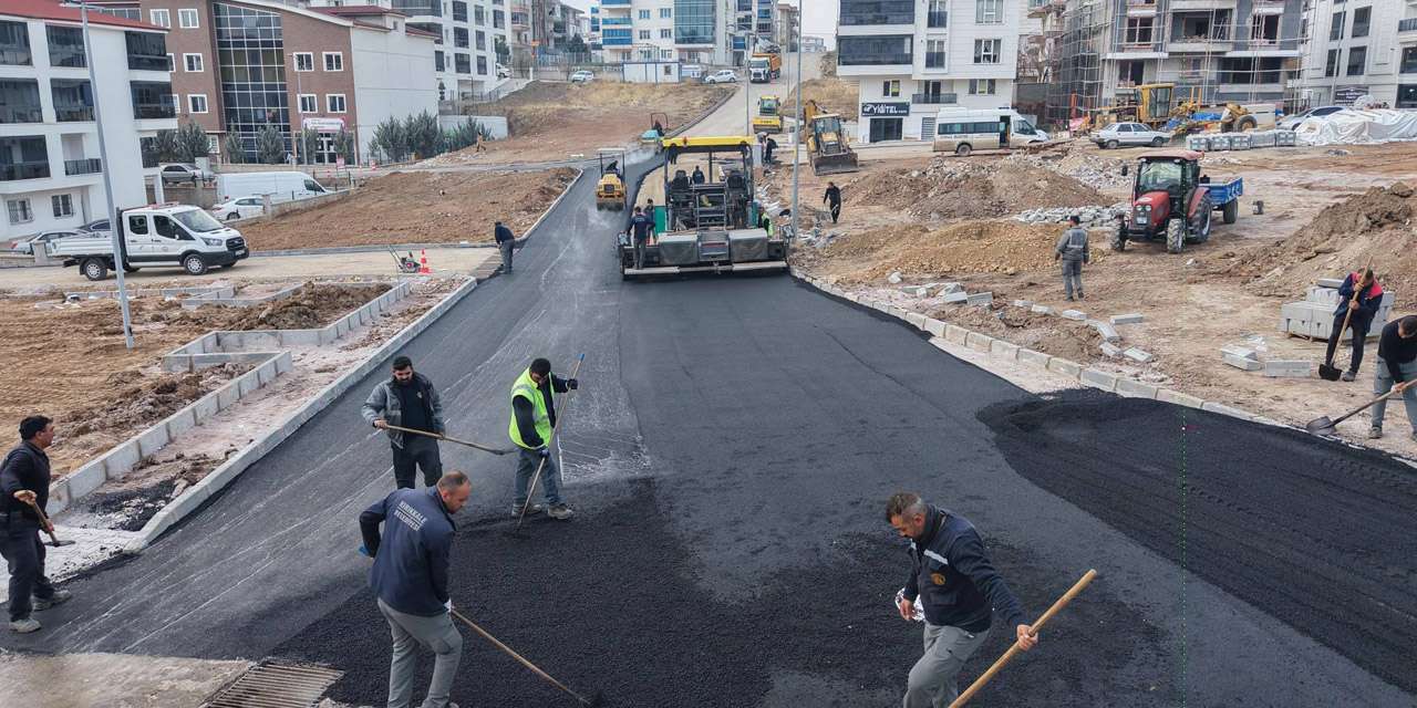 Asfalt devrimi! Kırıkkale yolları sil baştan: Çukurlar tarihe karışıyor!