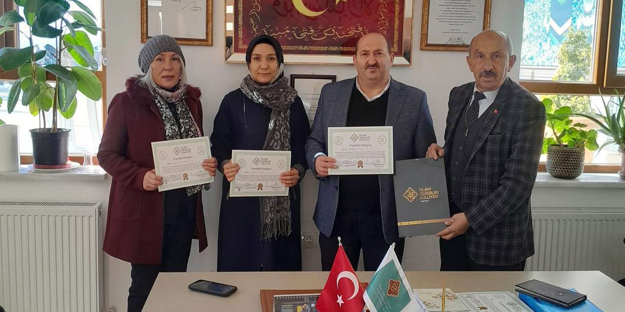 Gelecek kökleriyle buluşuyor: Bahşılı’nın gençleri Külliye'ye ziyaret